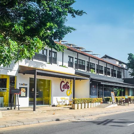 City Beds เนกอมโบ ภายนอก รูปภาพ