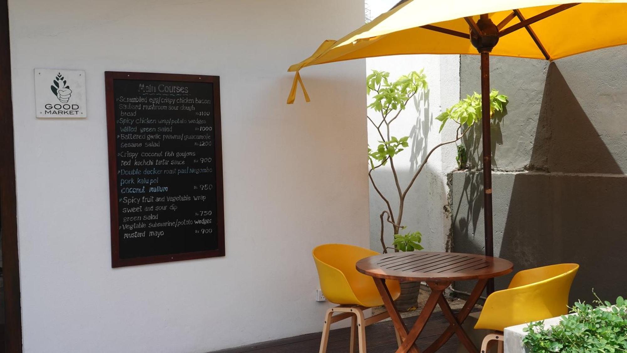 City Beds เนกอมโบ ภายนอก รูปภาพ